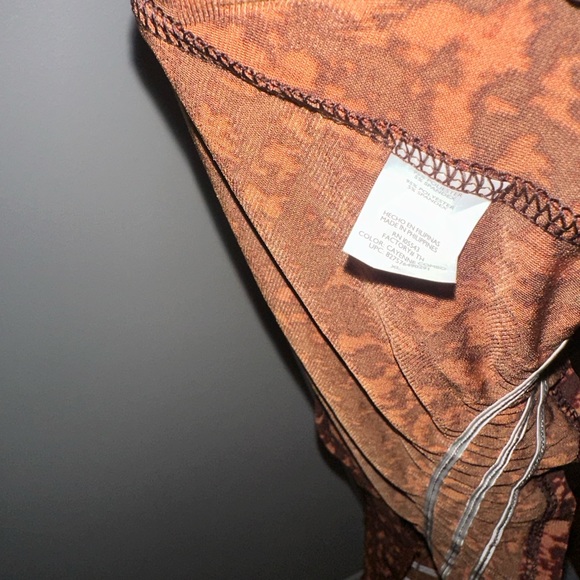 DAISY FUENTES TOP XL - Picture 2 of 4